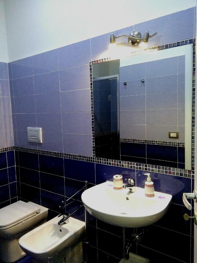 Villa Vittoria Mini Hotel Salerno Luaran gambar
